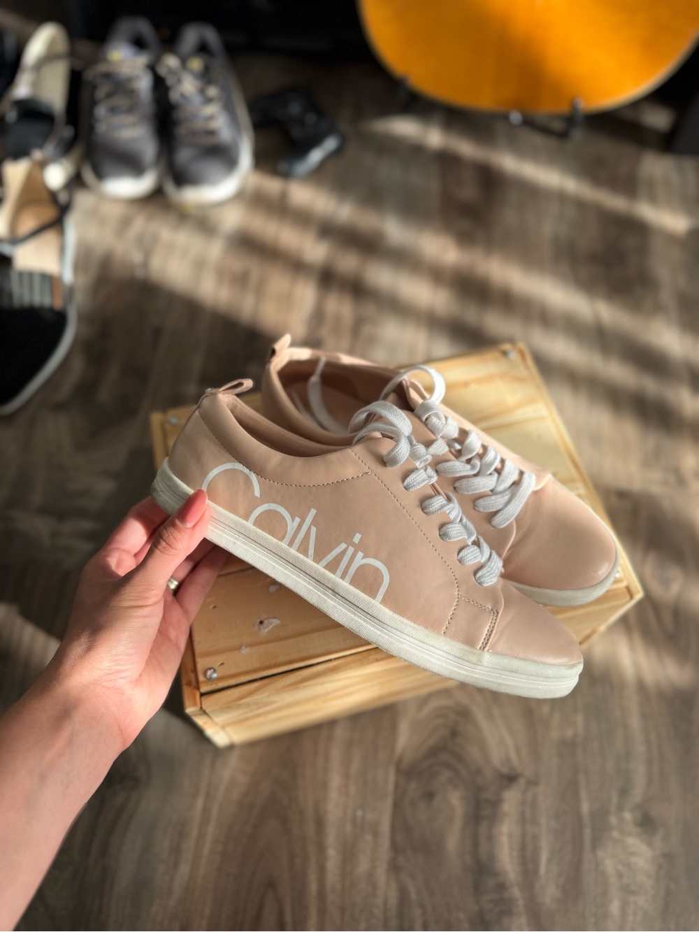 Calvin Klein Blush Pink Leather Sneakers – Logo Side – Sz 10
